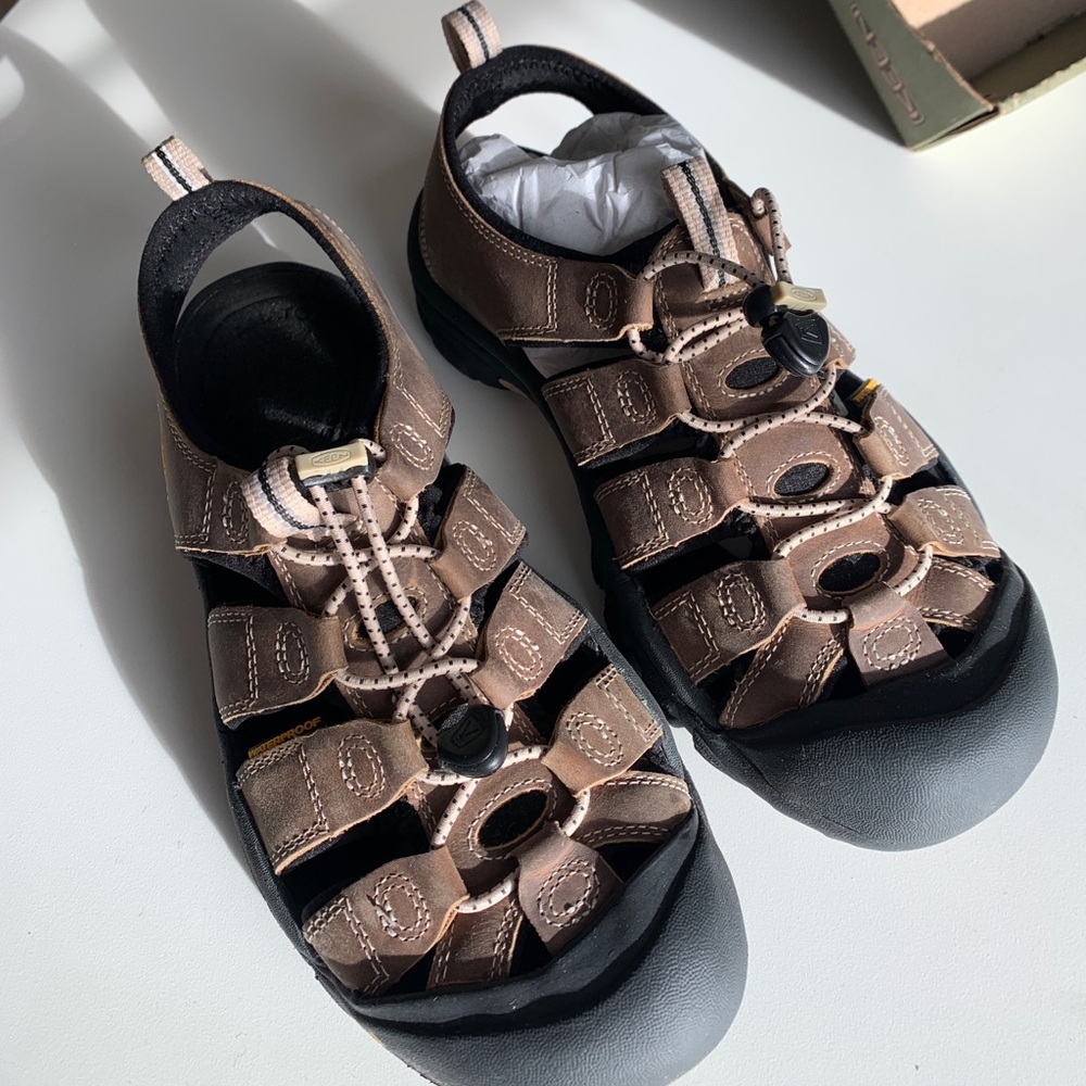KEEN Whisper Sandals - Women's - never used brand new